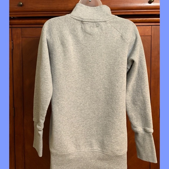 Calvin Klein performance Sweatshirt . - Picture 2 of 3